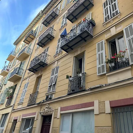 Beau Au Coeur De Lejlighed